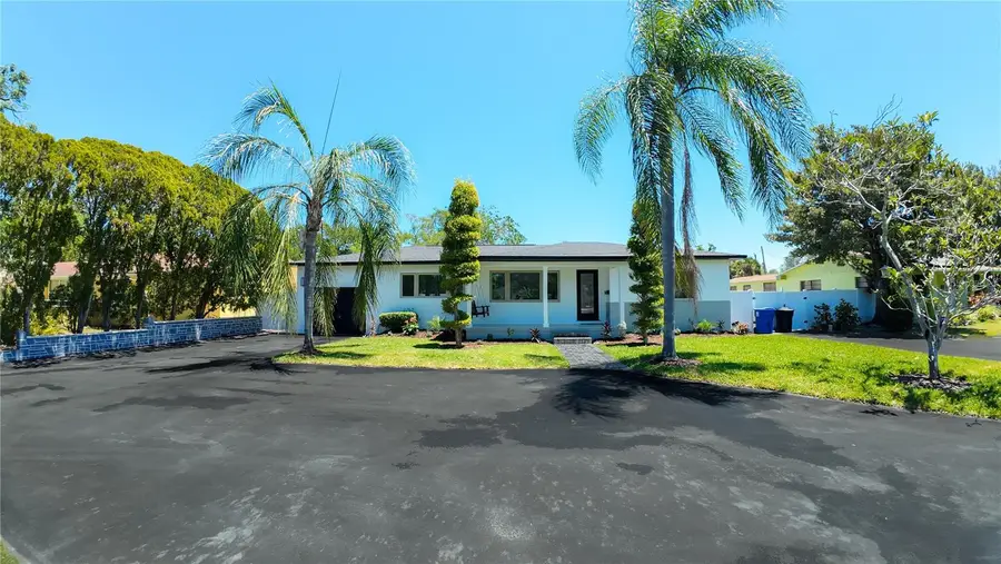 936 Alcazar Way S, Saint Petersburg, FL 33705 - #2