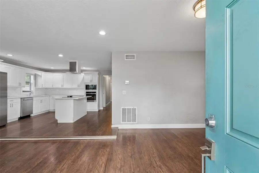 6443 31st Street N, Saint Petersburg, FL 33702 - #2