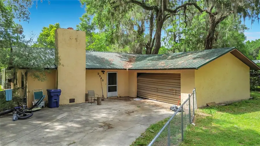 2548 Cr 422, Lake Panasoffkee, FL 33538 - #2