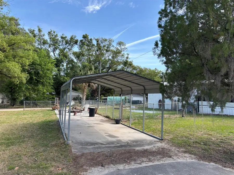 39239 Longview Avenue, Zephyrhills, FL 33542 - #2