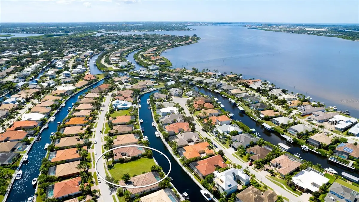 540 Mast Drive, Bradenton, FL 34208 - #1
