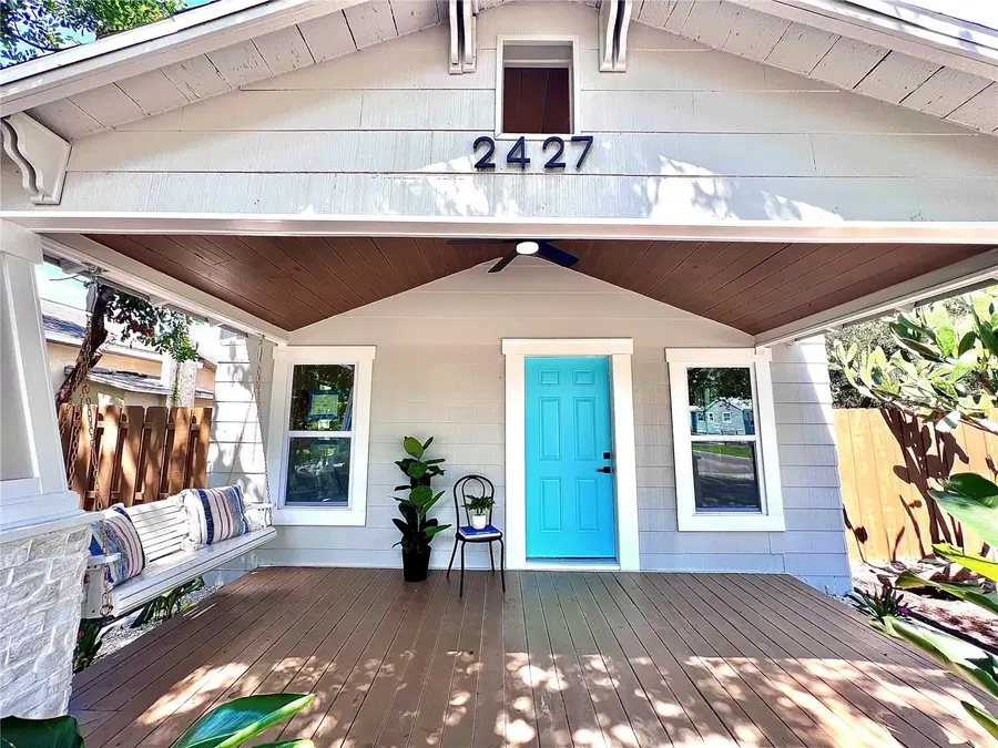 2427 32nd Avenue N, Saint Petersburg, FL 33713 - #2