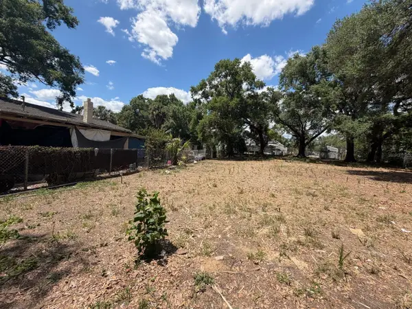 Address Withheld By Seller, TAMPA, FL 33605