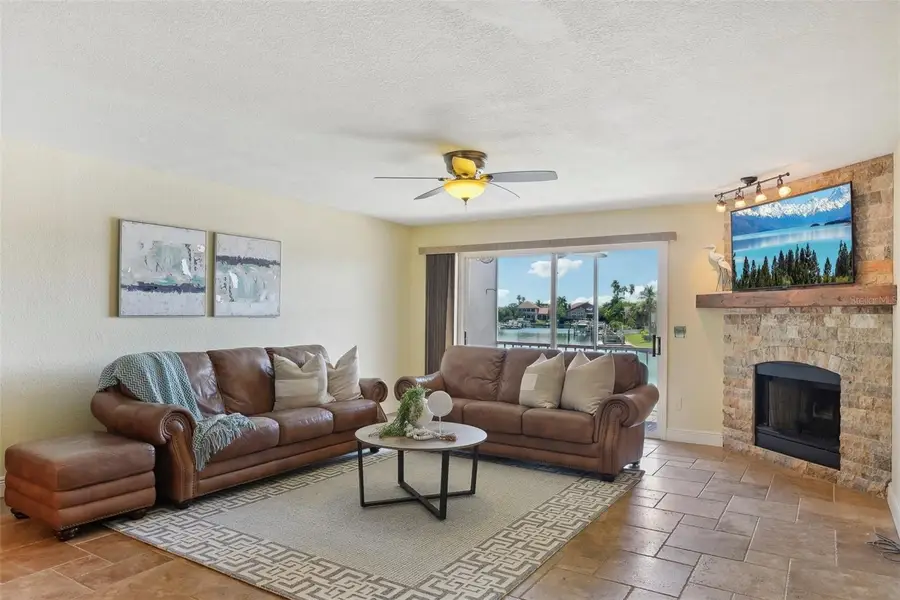 637 Pinellas Bayway #105, Tierra Verde, FL 33715 - #3