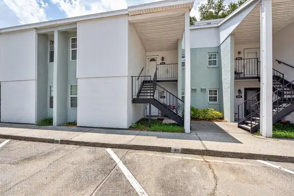 3803 N Oak Drive #B32, TAMPA, FL 33611