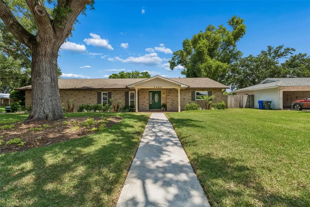 1302 Glengreen Lane, Lakeland, FL 33813 - #1