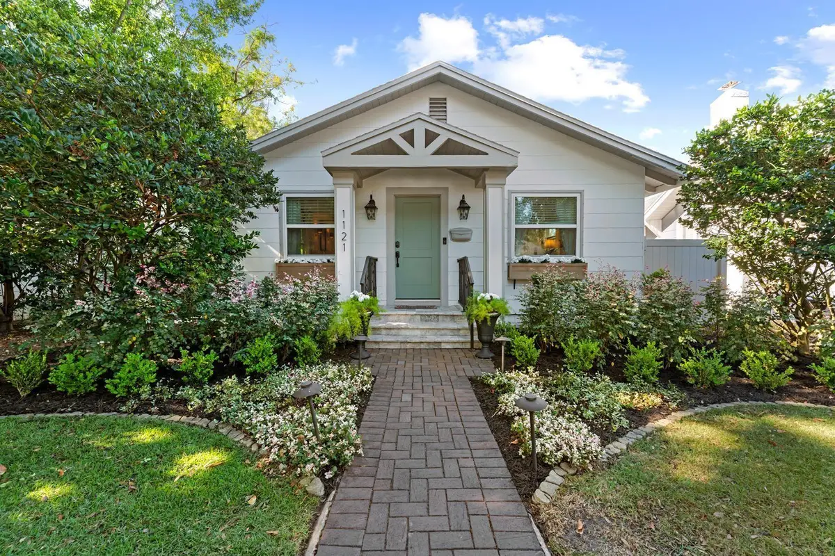 1121 21st Avenue N, Saint Petersburg, FL 33704 - #1