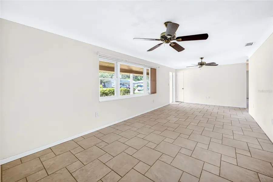 6074 28th Avenue N, Saint Petersburg, FL 33710 - #3