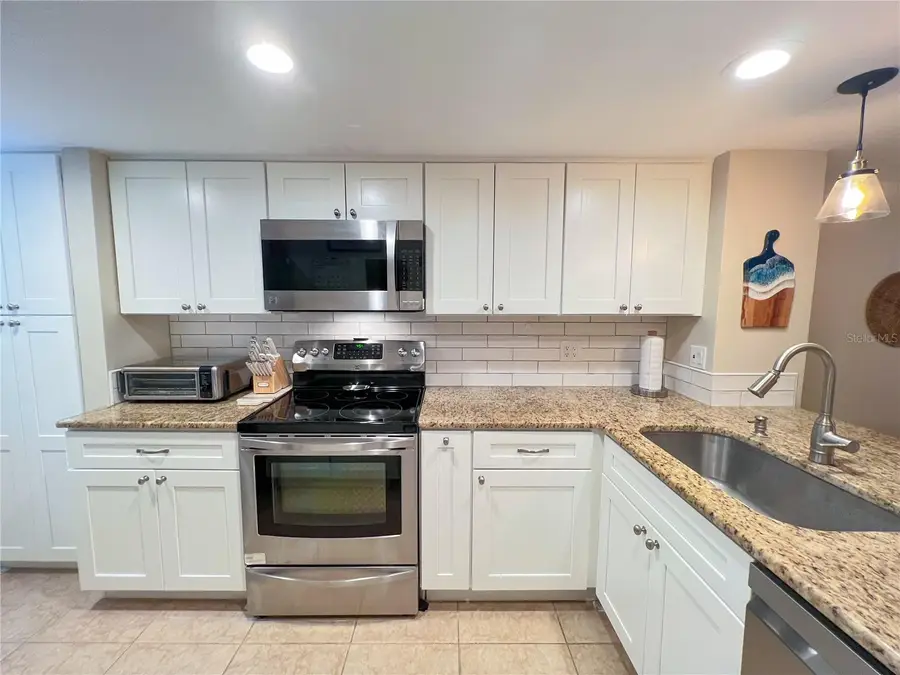 6721 121 Avenue #E, Largo, FL 33773 - #2