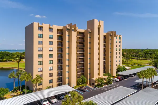 2620 Cove Cay Drive #904, CLEARWATER, FL 33760