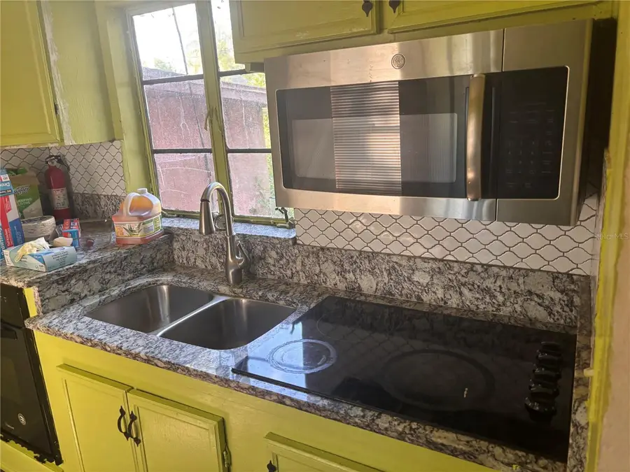 635 30th Avenue S, Saint Petersburg, FL 33705 - #2