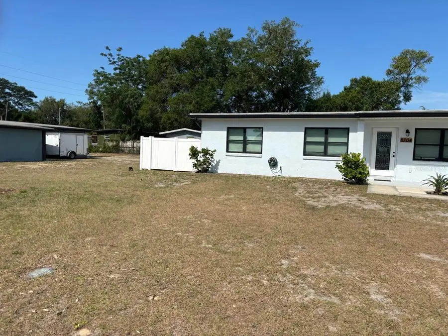 8704 N Renfrew Place, Tampa, FL 33604 - #2