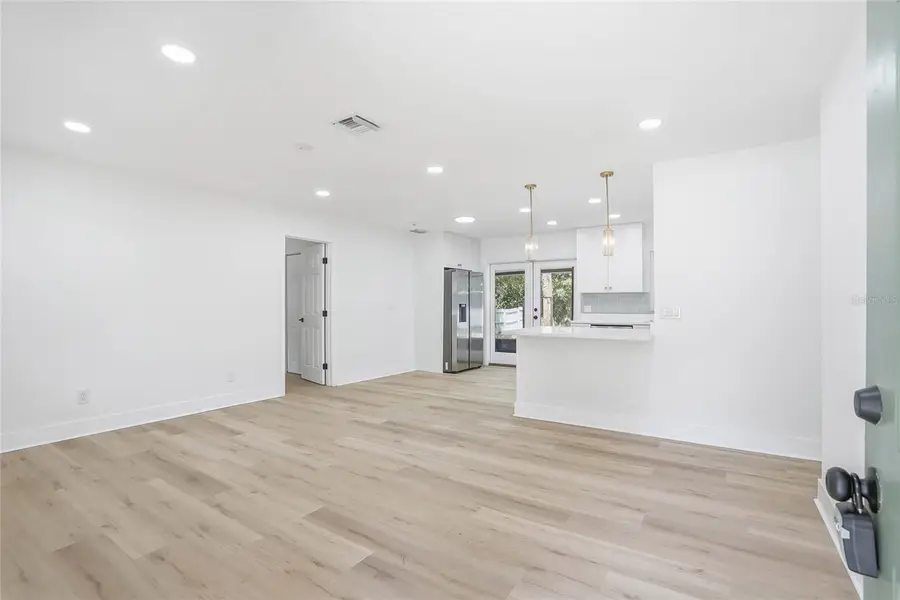 6040 Knollwood Dr, Ridge Manor, FL 33523 - #2