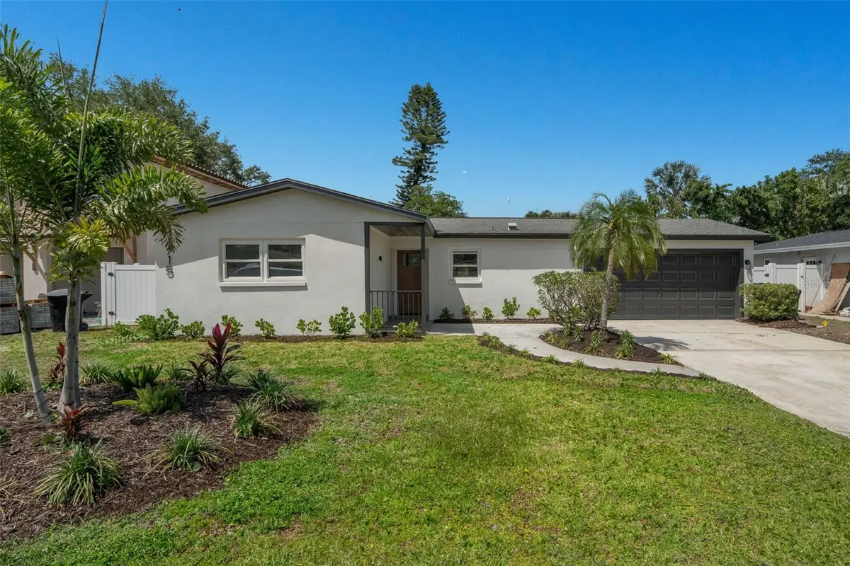 1715 Delaware Avenue Ne, Saint Petersburg, FL 33703 - #1