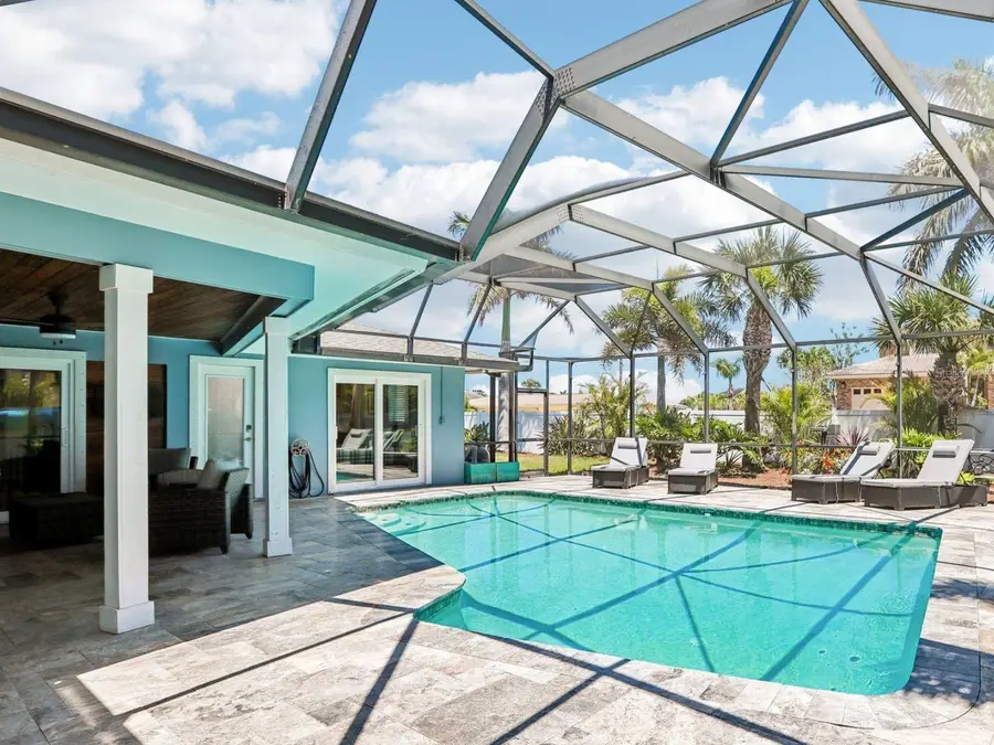 3203 Hibiscus Drive W, Belleair Beach, FL 33786 - #2