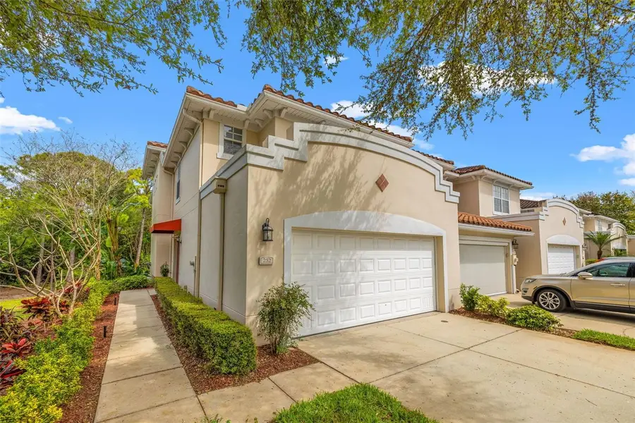 252 Valencia Circle, Saint Petersburg, FL 33716 - #3