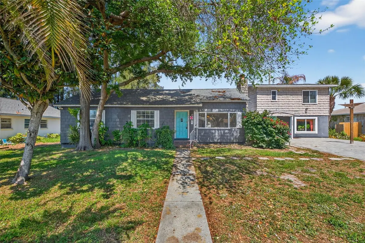 4925 2nd Avenue S, Saint Petersburg, FL 33707 - #1