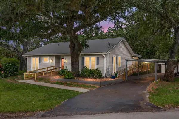 975 Caloosa Estates Drive, LABELLE, FL 33935