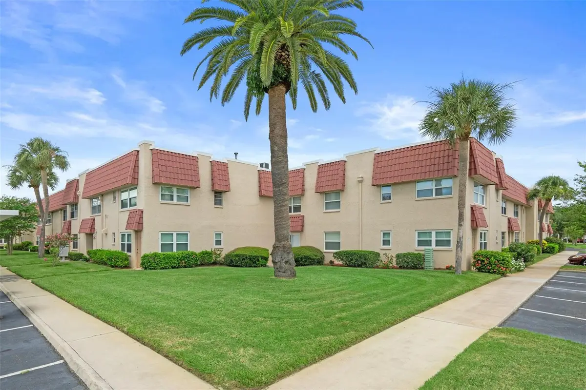 10033 64th Avenue N #4, Saint Petersburg, FL 33708 - #1