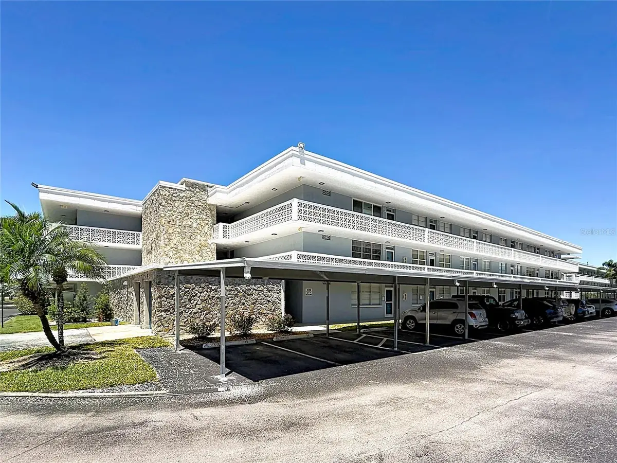 4720 Locust Street Ne #311, Saint Petersburg, FL 33703 - #1