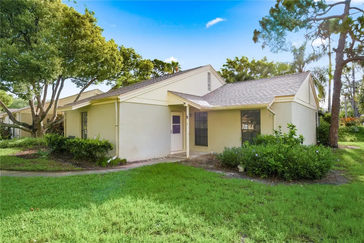 18 Windrush Bay Drive, Tarpon Springs, FL 34689 - #1