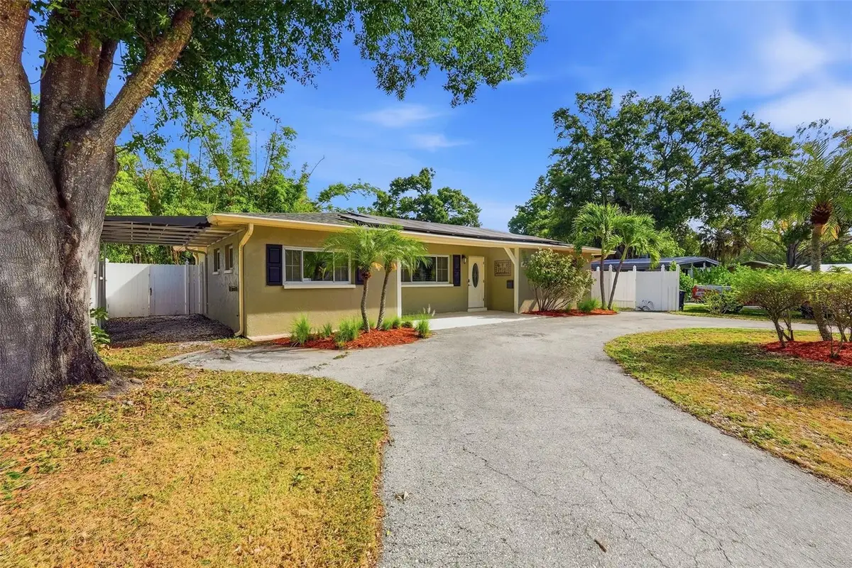 5654 Kiwanis Place Ne, Saint Petersburg, FL 33703 - #1