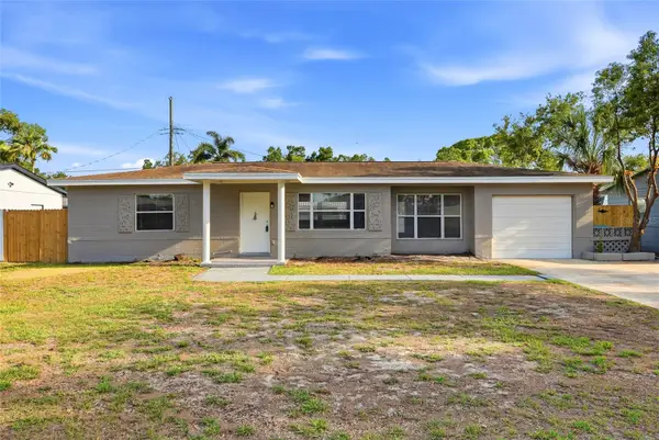 5650 47th Avenue N, KENNETH CITY, FL 33709
