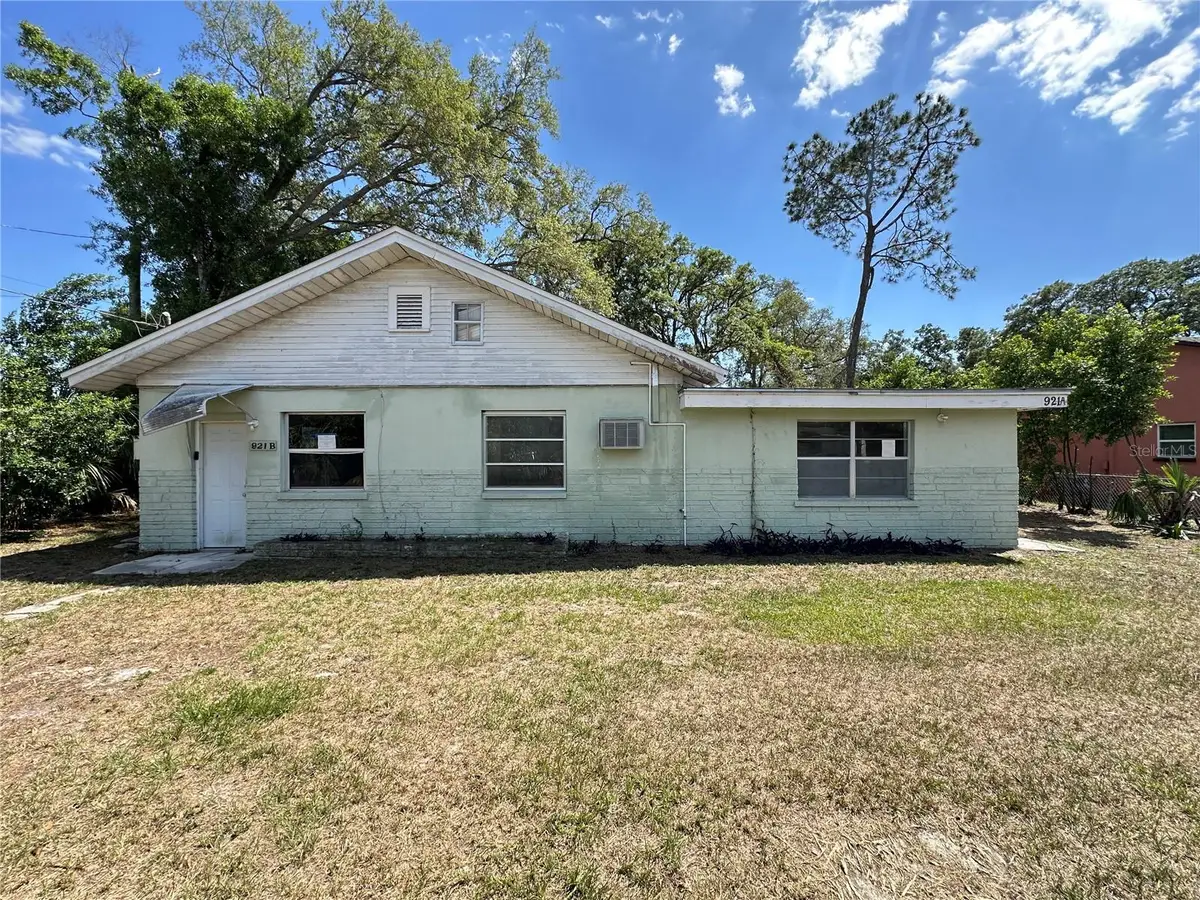 921 E 121st Avenue, Tampa, FL 33612 - #1