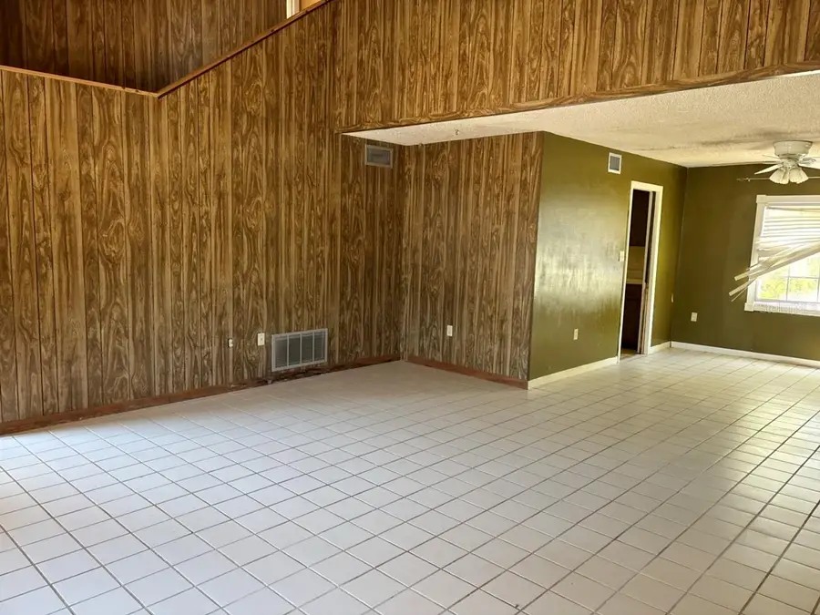 5203 2nd Avenue Drive Nw, Bradenton, FL 34209 - #2