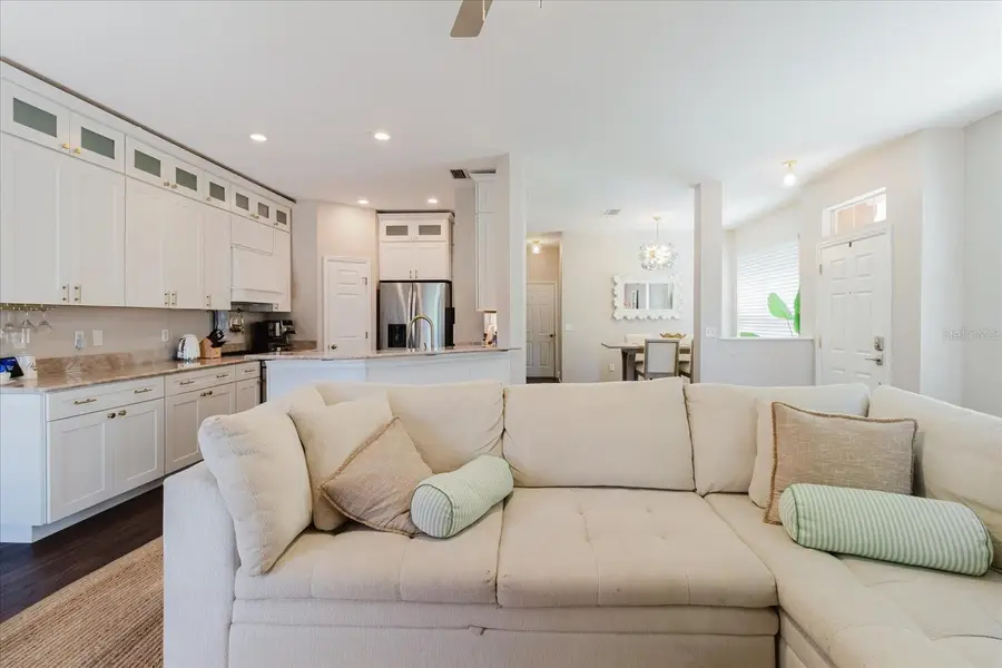 602 51st Avenue N, Saint Petersburg, FL 33703 - #3