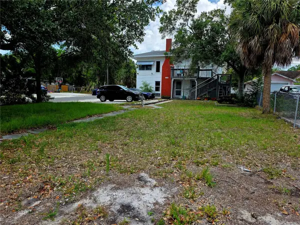 1204 38th Avenue N, ST PETERSBURG, FL 33704