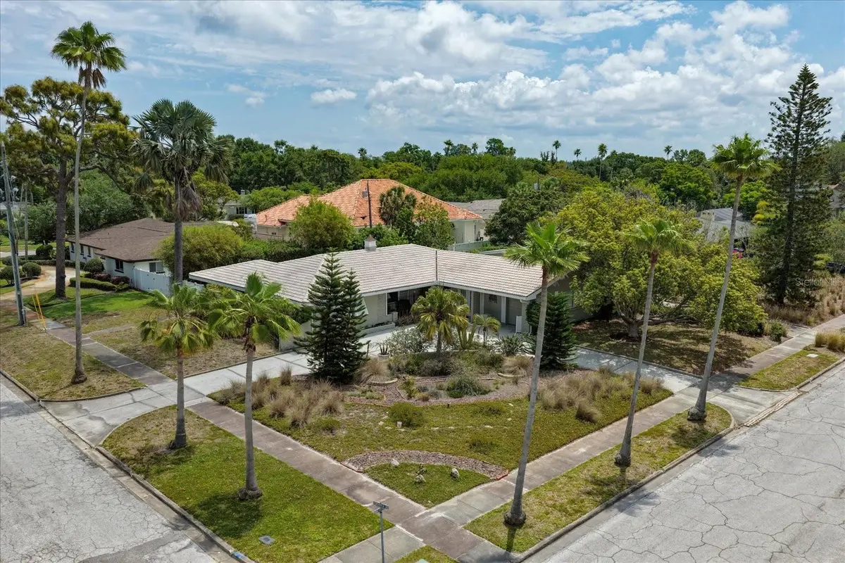 109 Ponce De Leon Boulevard, Belleair, FL 33756 - #1