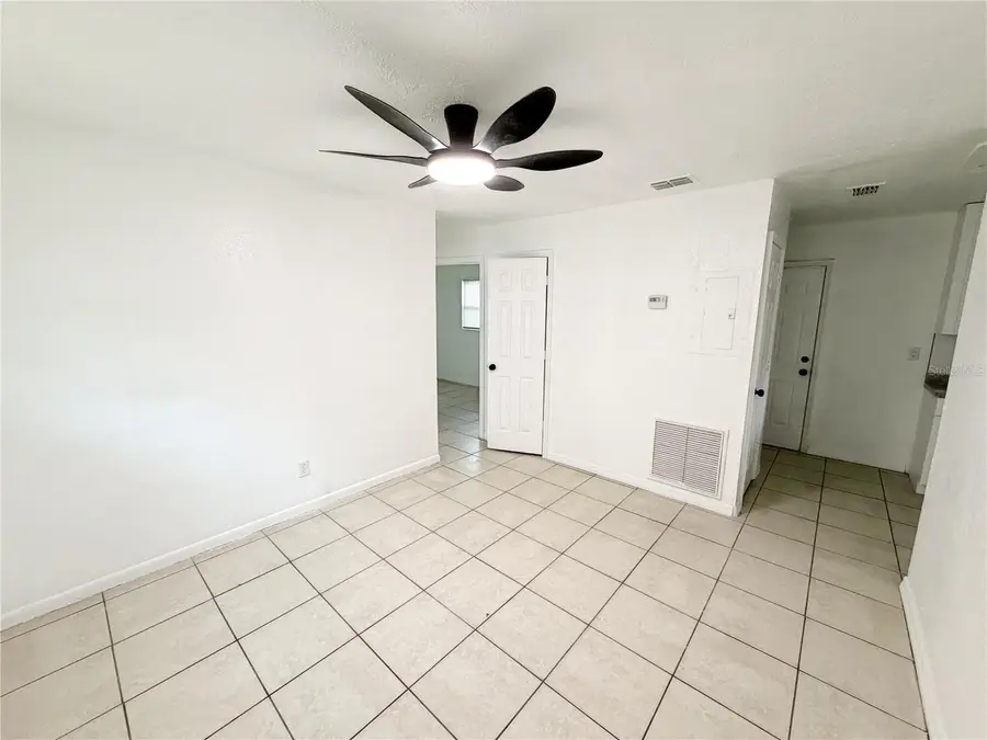 3916 E Genesee Street, Tampa, FL 33610 - #2