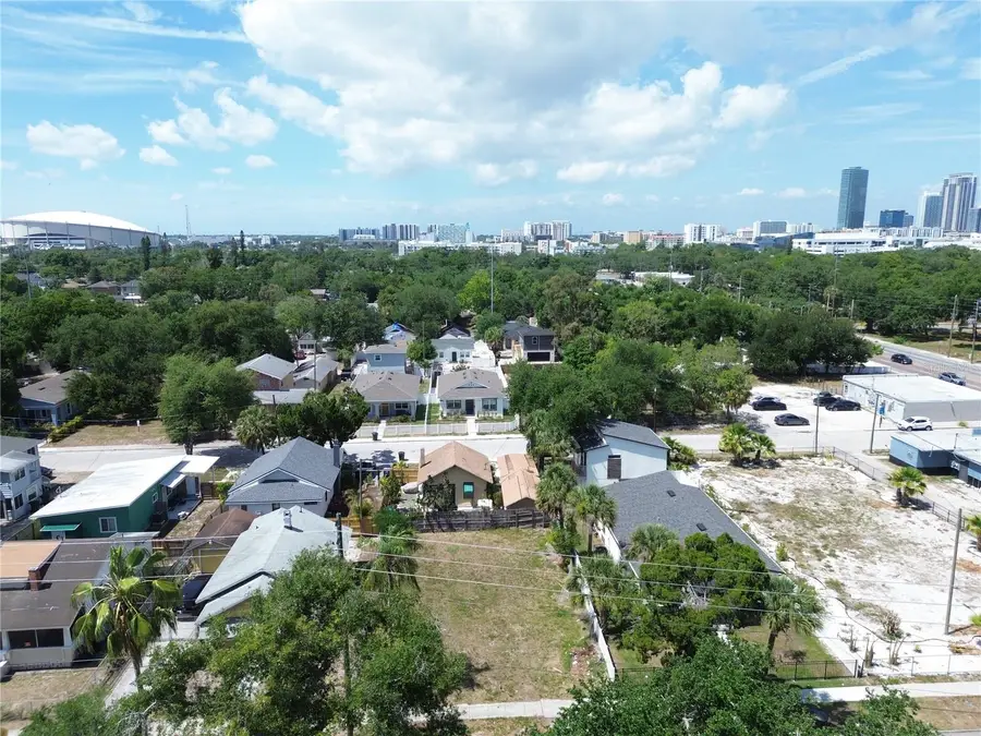935 13th Avenue S, Saint Petersburg, FL 33705 - #2