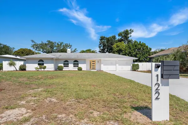 122 Palmetto Lane, LARGO, FL 33770