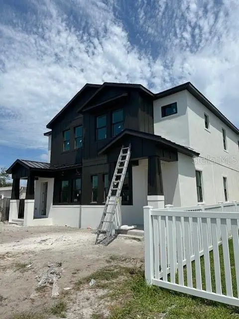 1525 29th Avenue N, ST PETERSBURG, FL 33704