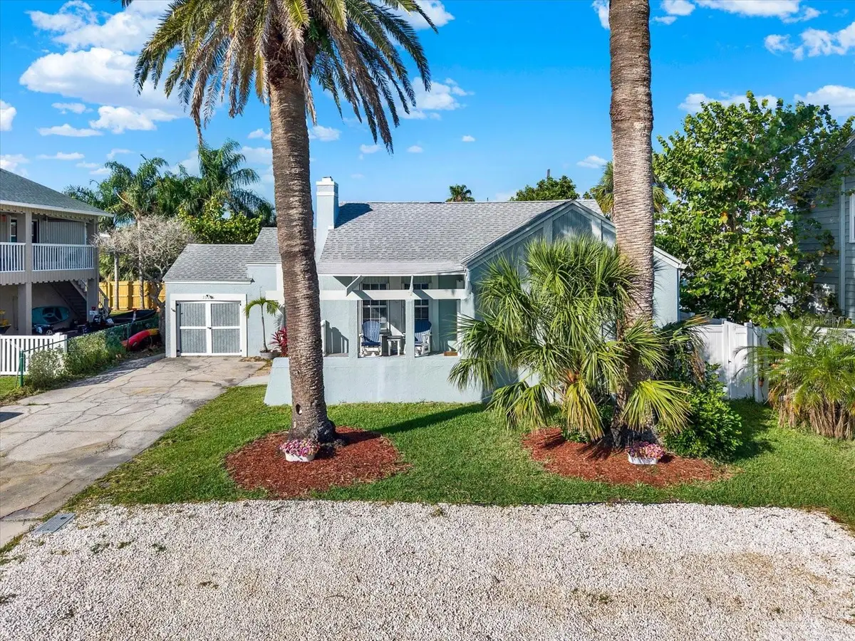 15656 1st Street E, Redington Beach, FL 33708 - #1