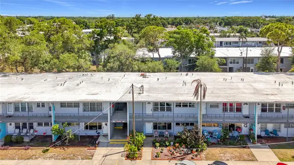 5860 43rd Terrace N #1513, KENNETH CITY, FL 33709