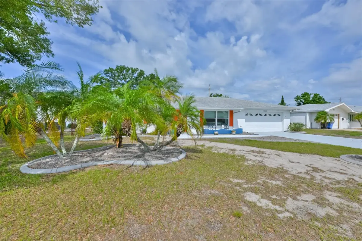 1222 W Del Webb Boulevard, Sun City Center, FL 33573 - #1
