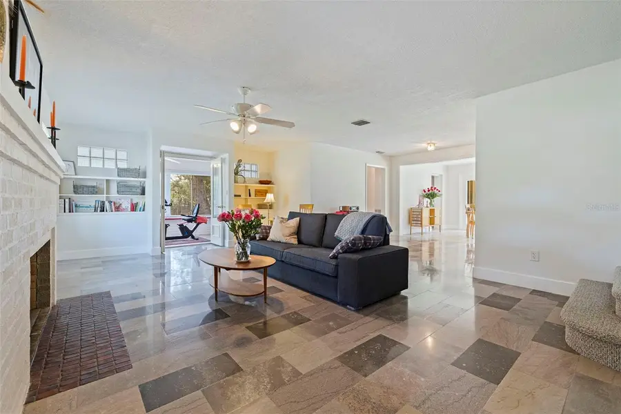 120 59th Avenue S, Saint Petersburg, FL 33705 - #3