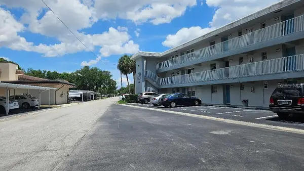 9950 47th Avenue N #303, ST PETERSBURG, FL 33708