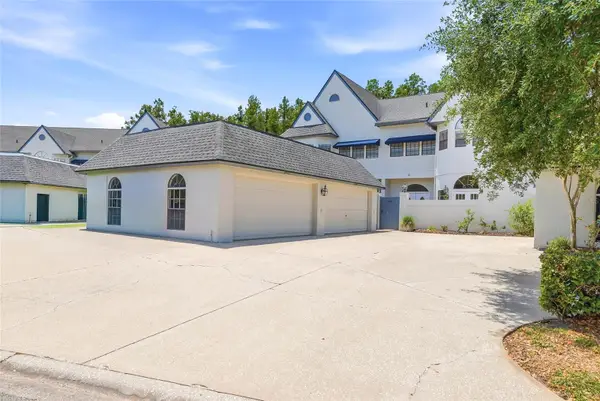 18740 Wimbledon Circle, LUTZ, FL 33558