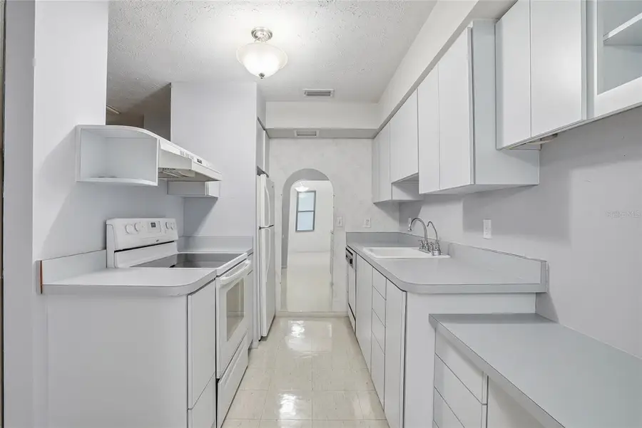 1026 W Rambla Street, Tampa, FL 33612 - #3