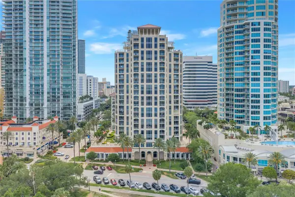 100 Beach Drive Ne #702, ST PETERSBURG, FL 33701