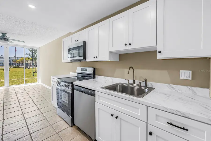 4720 Locust Street Ne #116, Saint Petersburg, FL 33703 - #3