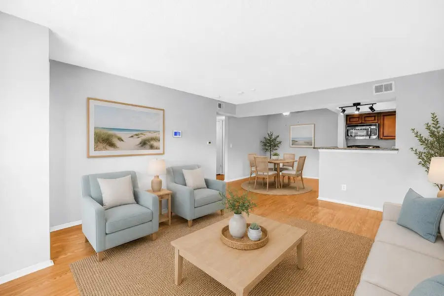 10200 Gandy Boulevard N #807, Saint Petersburg, FL 33702 - #2