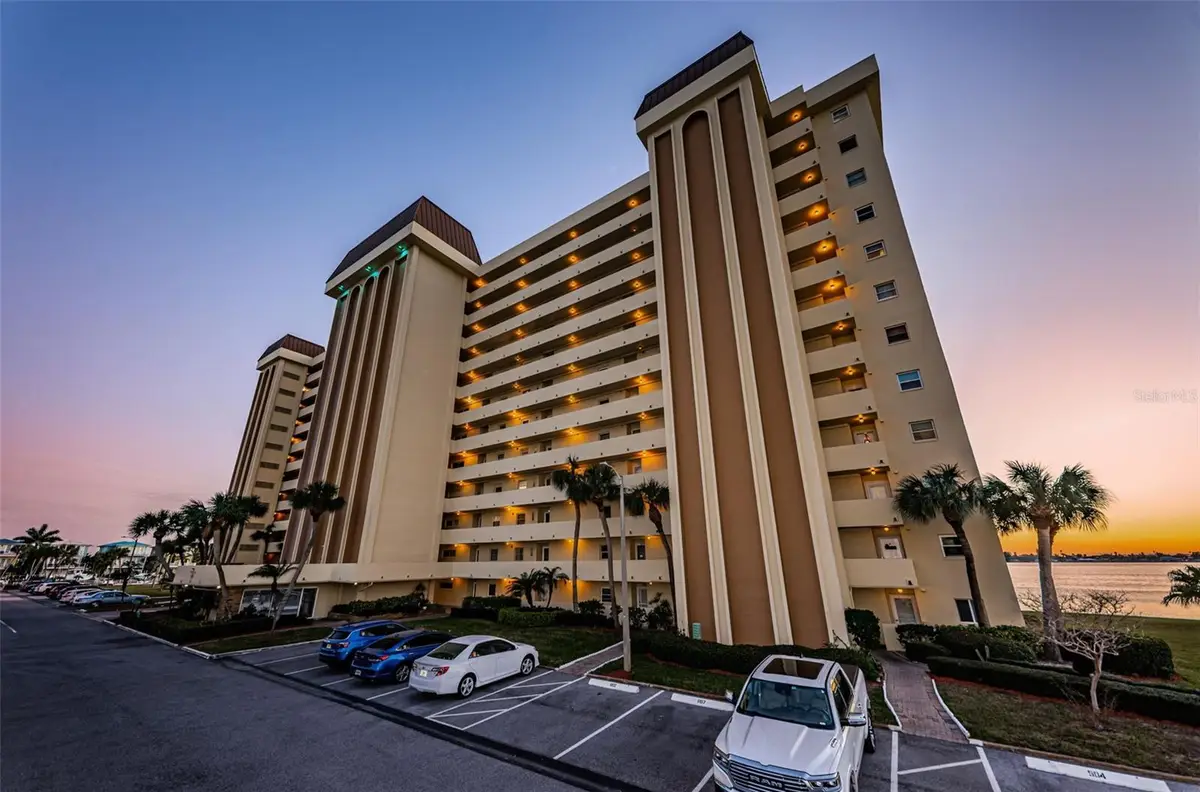 4525 Cove Circle #1207, Saint Petersburg, FL 33708 - #1