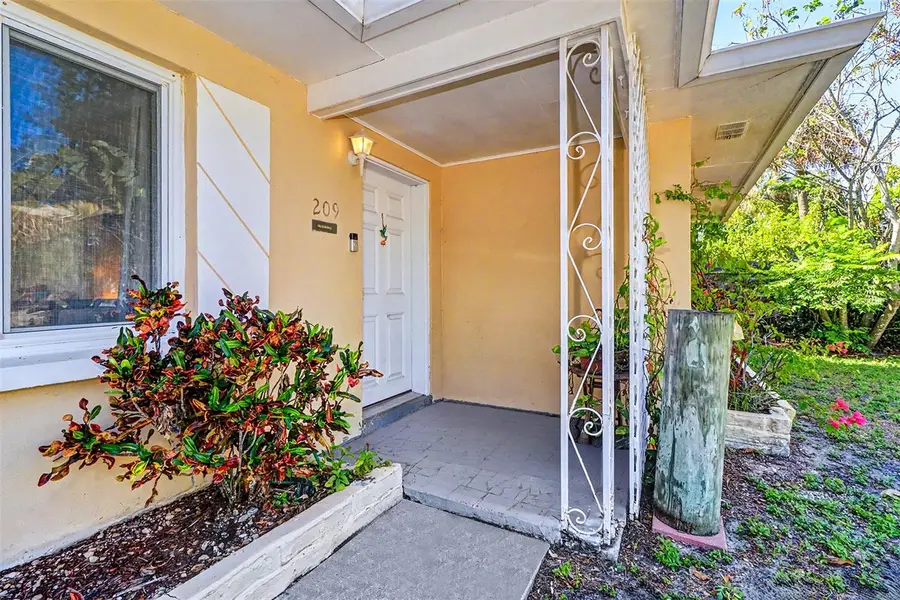 209 S Aurora Avenue, Clearwater, FL 33765 - #3