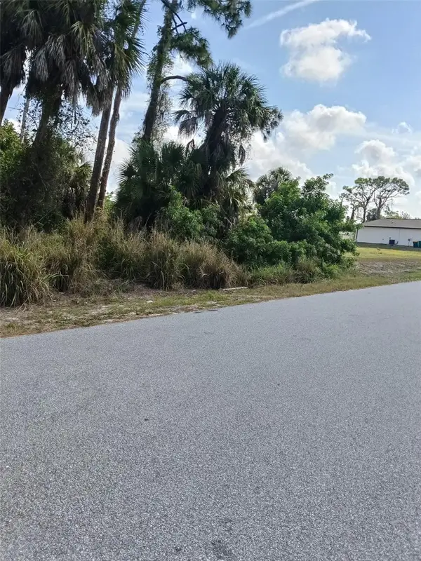 15082 Community Avenue, PORT CHARLOTTE, FL 33953
