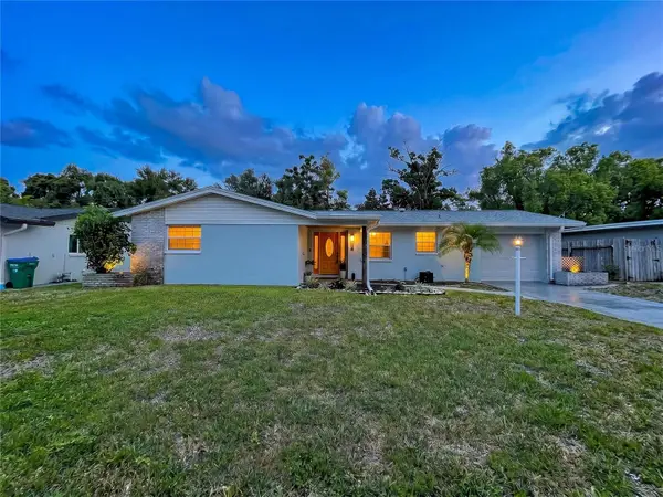 11524 70th Terrace, SEMINOLE, FL 33772